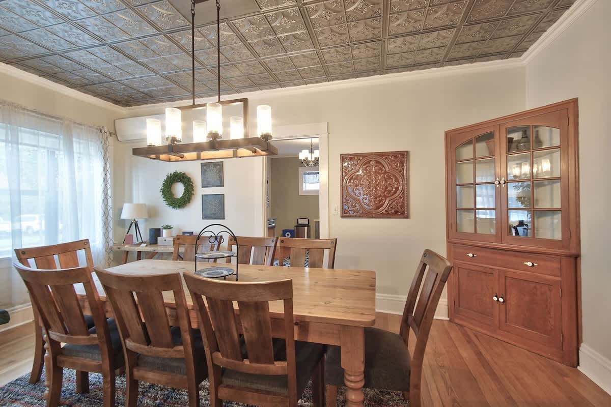 5th St Bungalow - Historic Charm Near 3rd St — photo 3