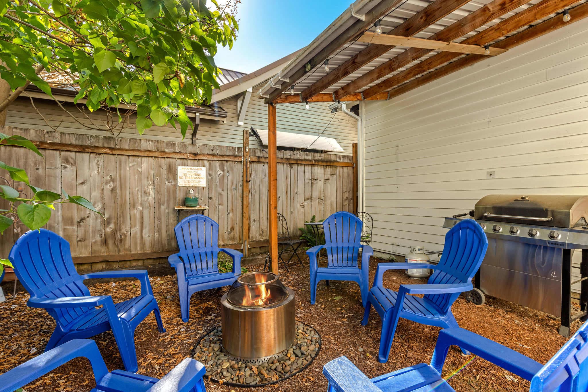 5th St Bungalow - Historic Charm Near 3rd St — photo 4
