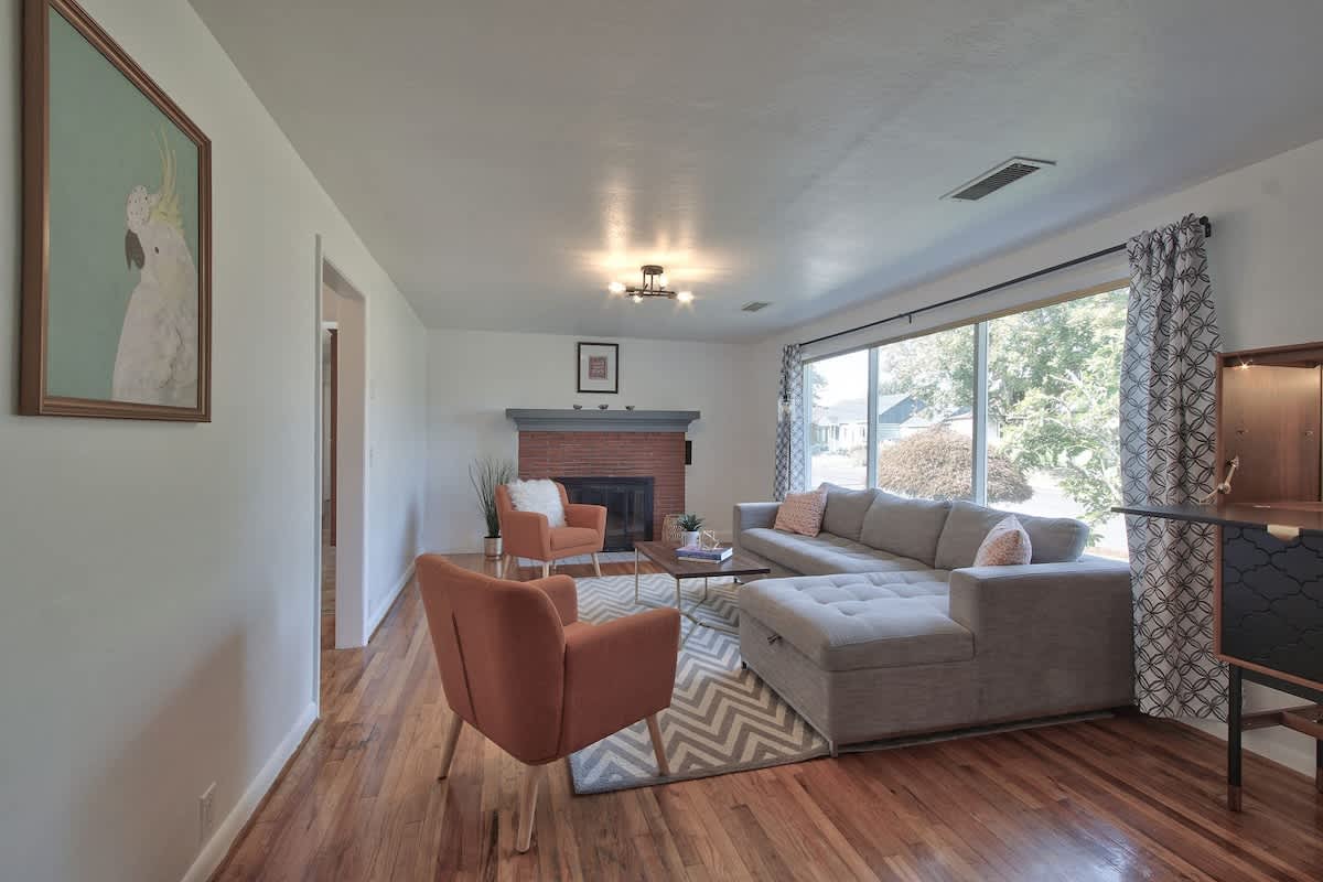 Ambrosia - Mid Century Near 3rd St, Pet-friendly — photo 1