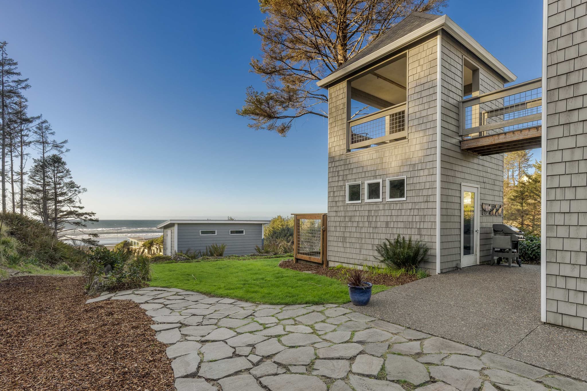 Anchor House - Ocean View Home with Lookout Tower — photo 7