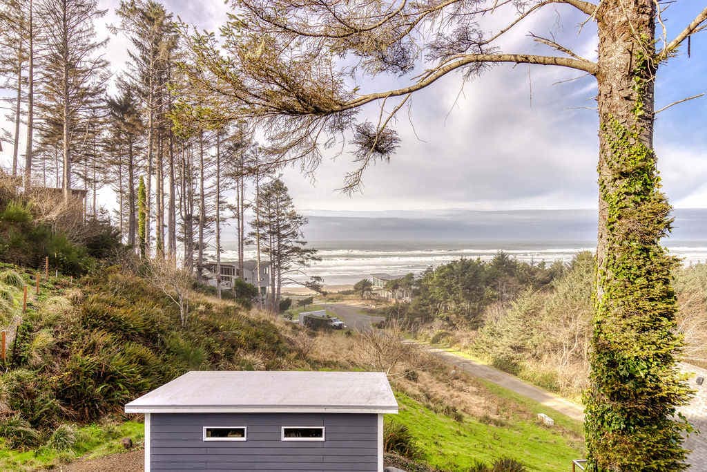 Anchor House - Ocean View Home with Lookout Tower — photo 8