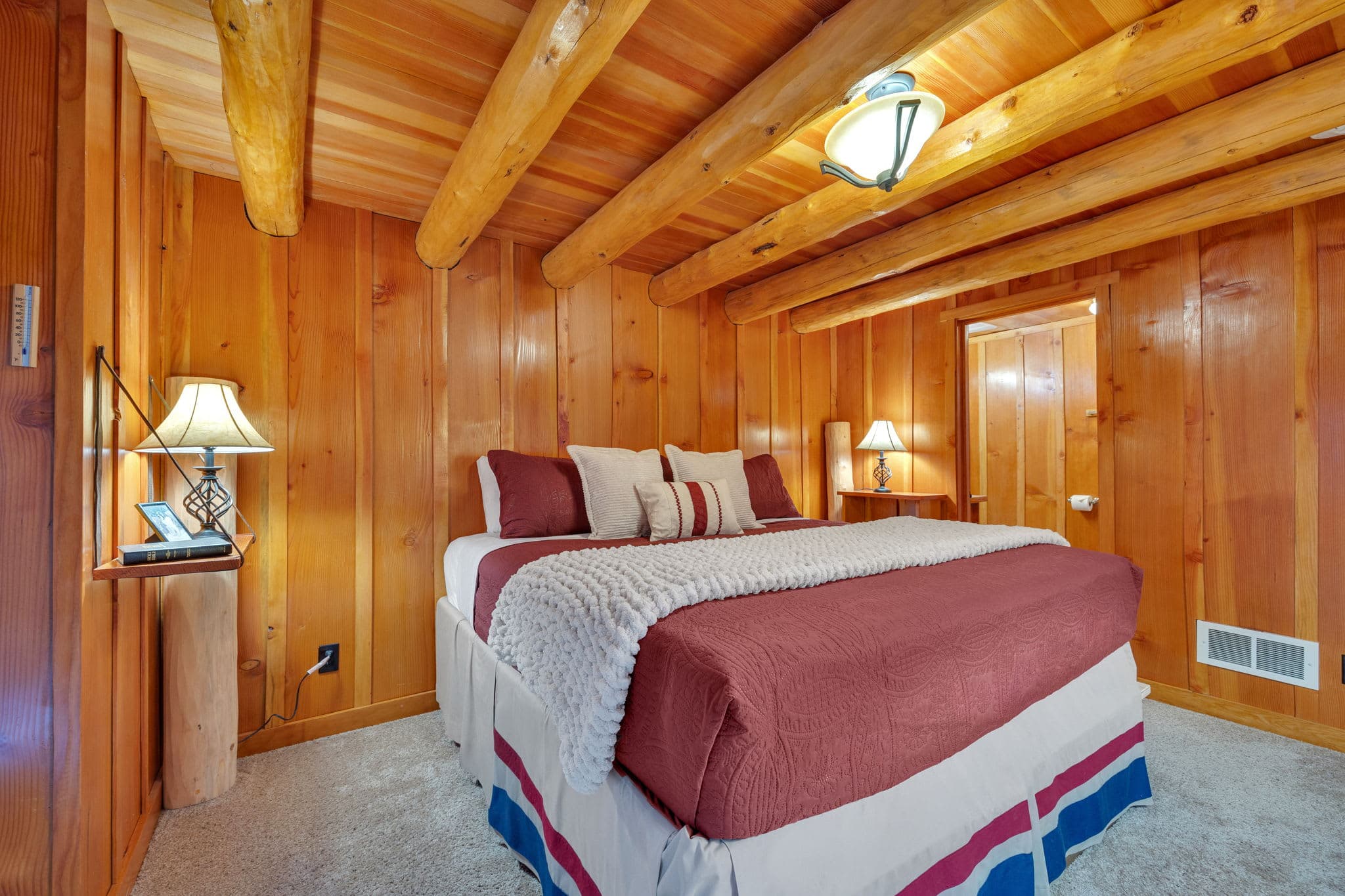 Berghuttlein Getaway - Cozy family alpine retreat with creek access — photo 3