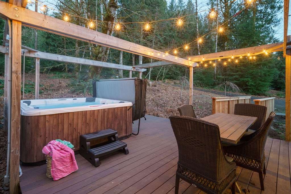 Chateau Relaxeau: Game Room Hot Tub Pet Friendly — photo 1