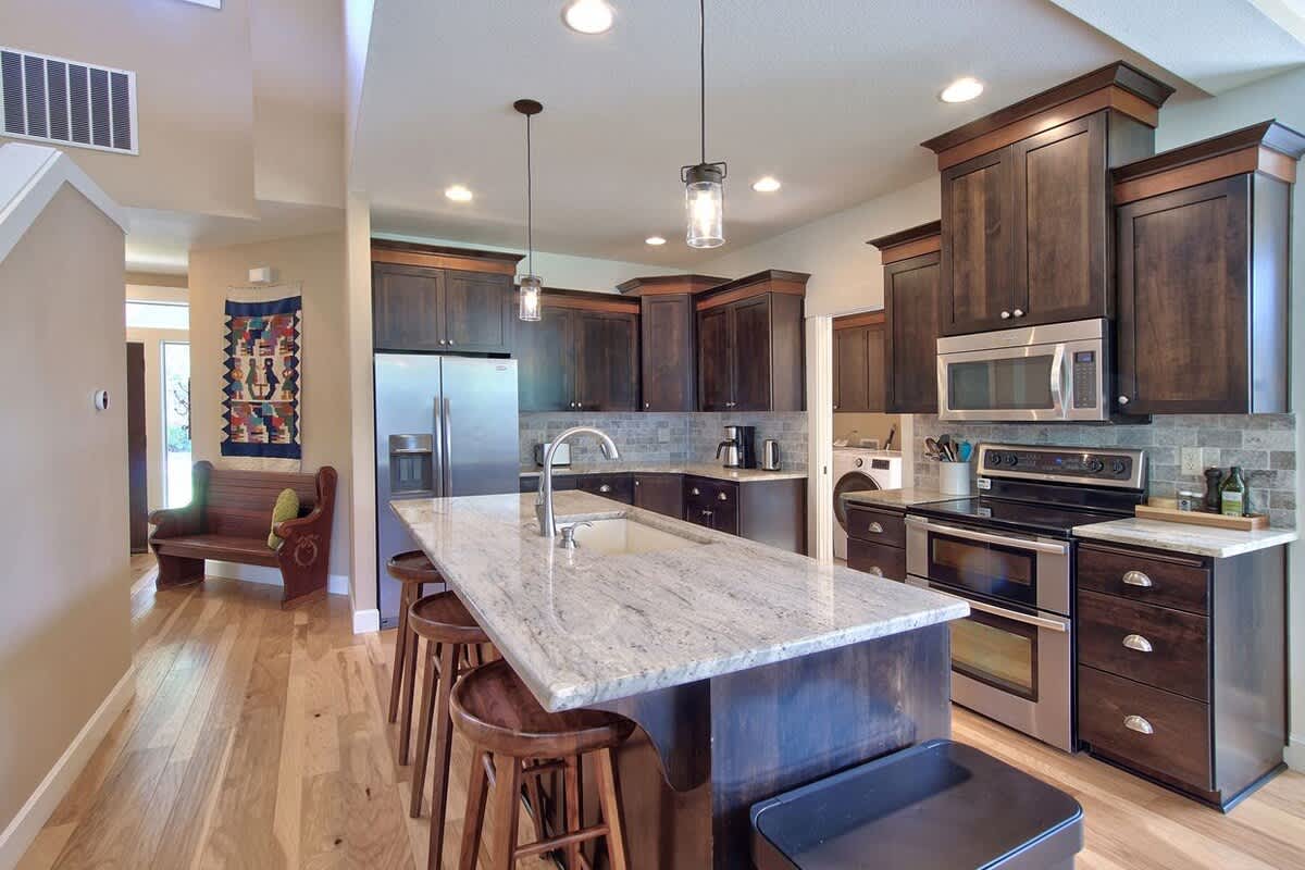 Creekside Hideaway - Wine Country by 3rd St — photo 1