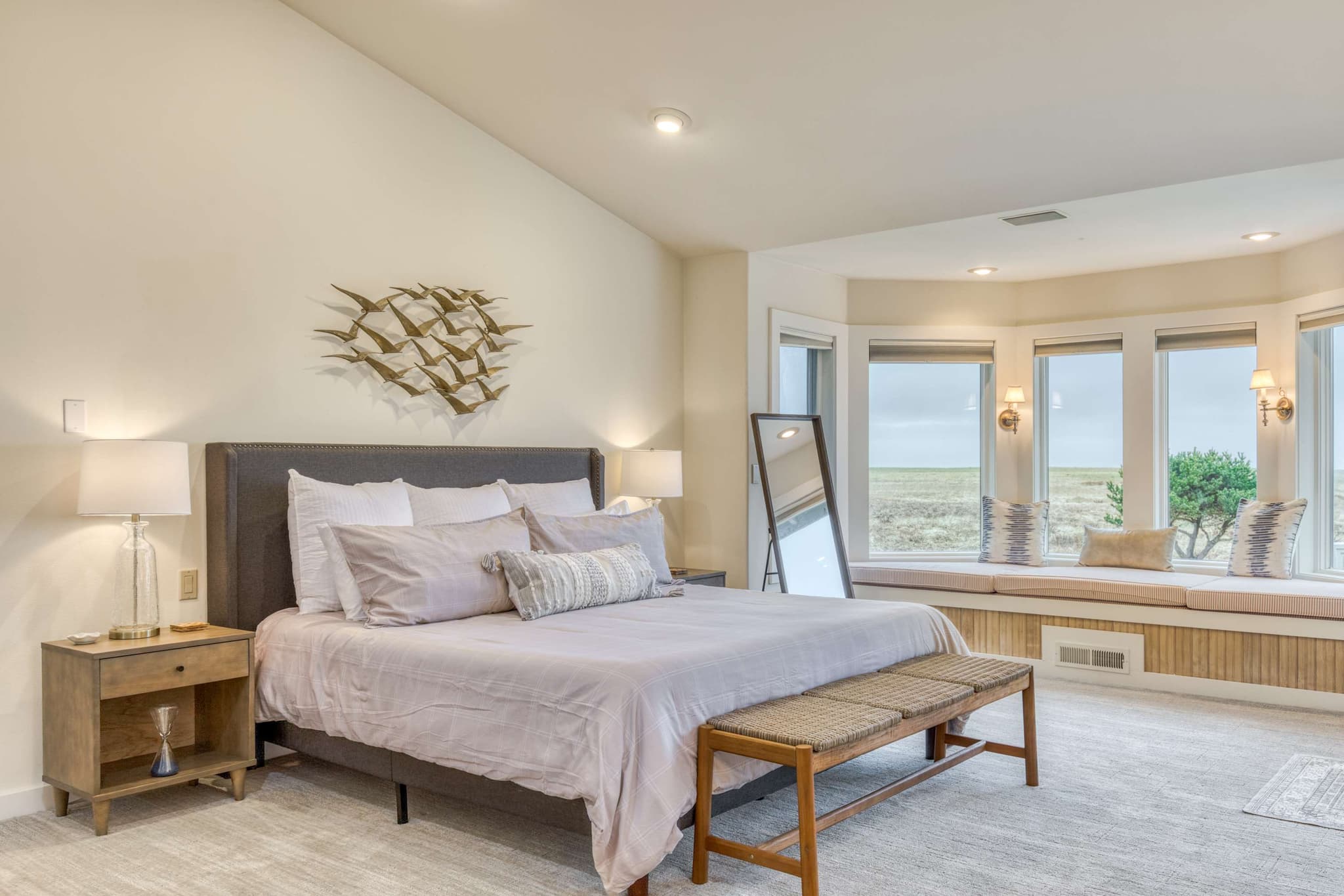Elk Ridge - Lux Oceanfront Family Retreat Hot Tub — photo 3