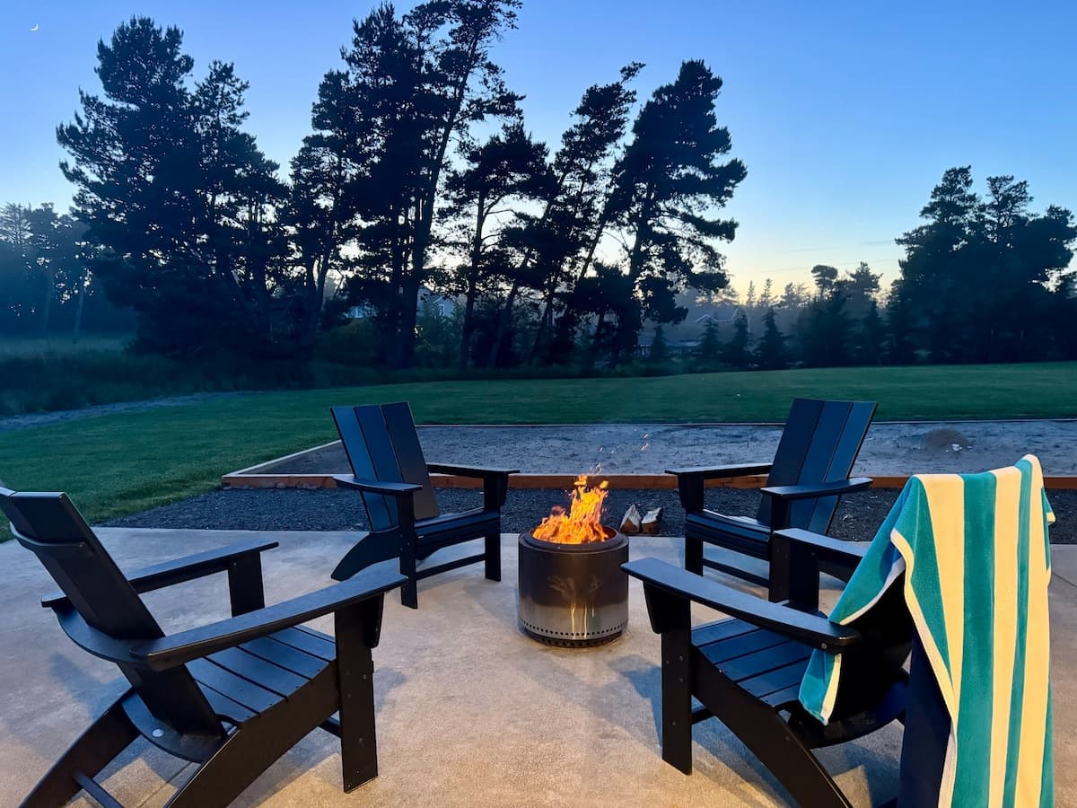 Gearhart Getaway: Hot Tub + Walk to the Beach — photo 6