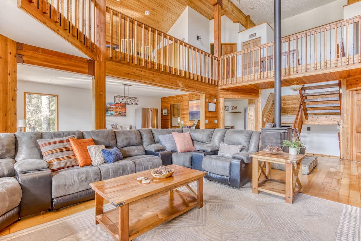 Great Blue Lodge - Scenic escape | Hot tub & sauna — photo 8