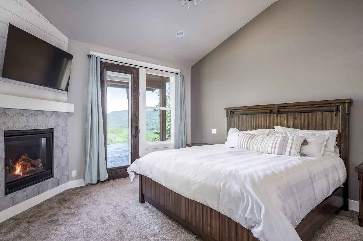 Hoodview House - Luxury Mt Hood Scenic Views — photo 4