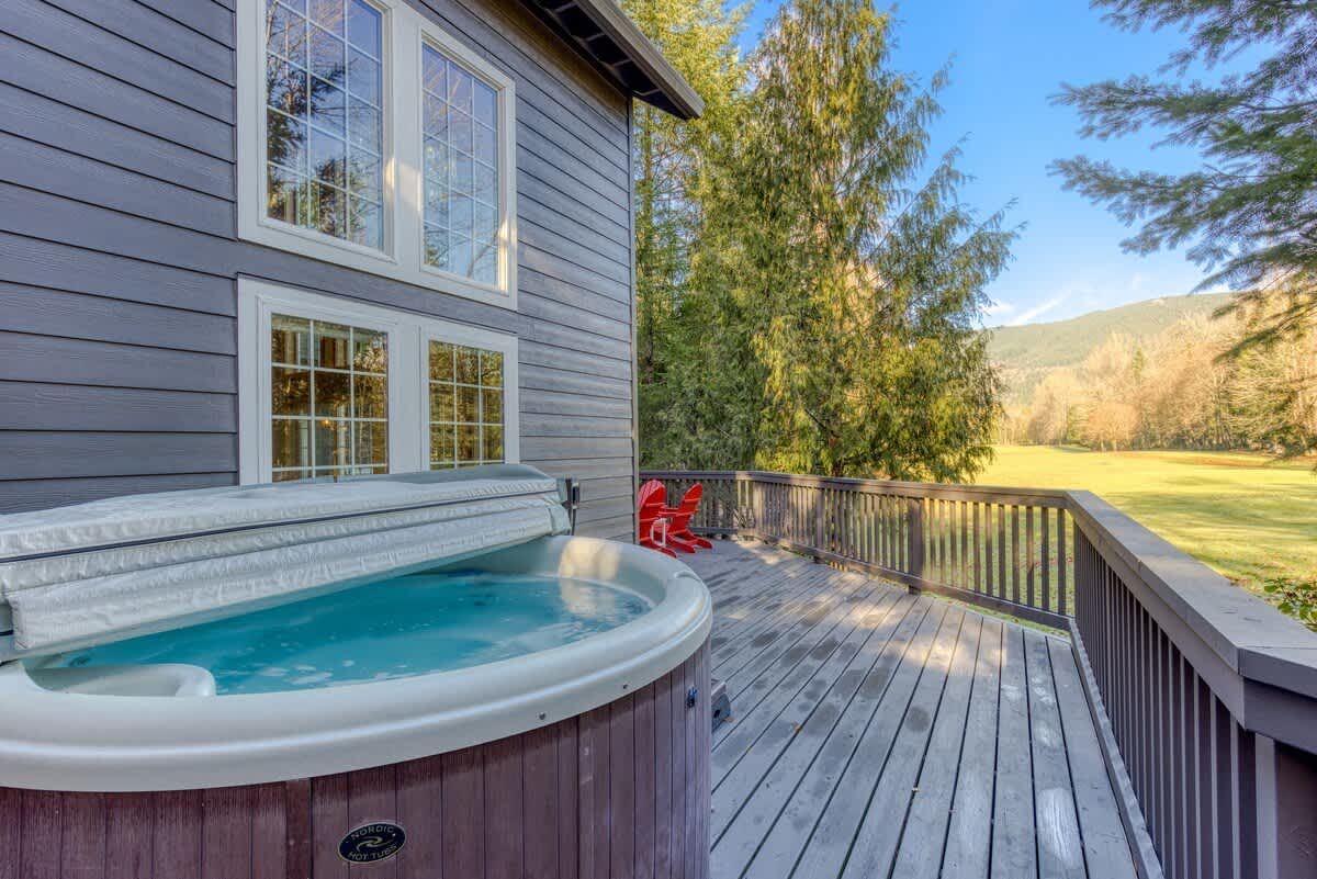 Lazy Bear Lodge: Hot Tub, Game Room & Dogs OK — photo 3
