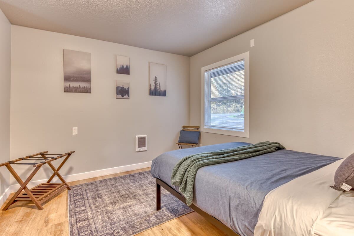 Pet-Friendly, Near Trails - Cozy Mt Air Motel 9 — photo 6