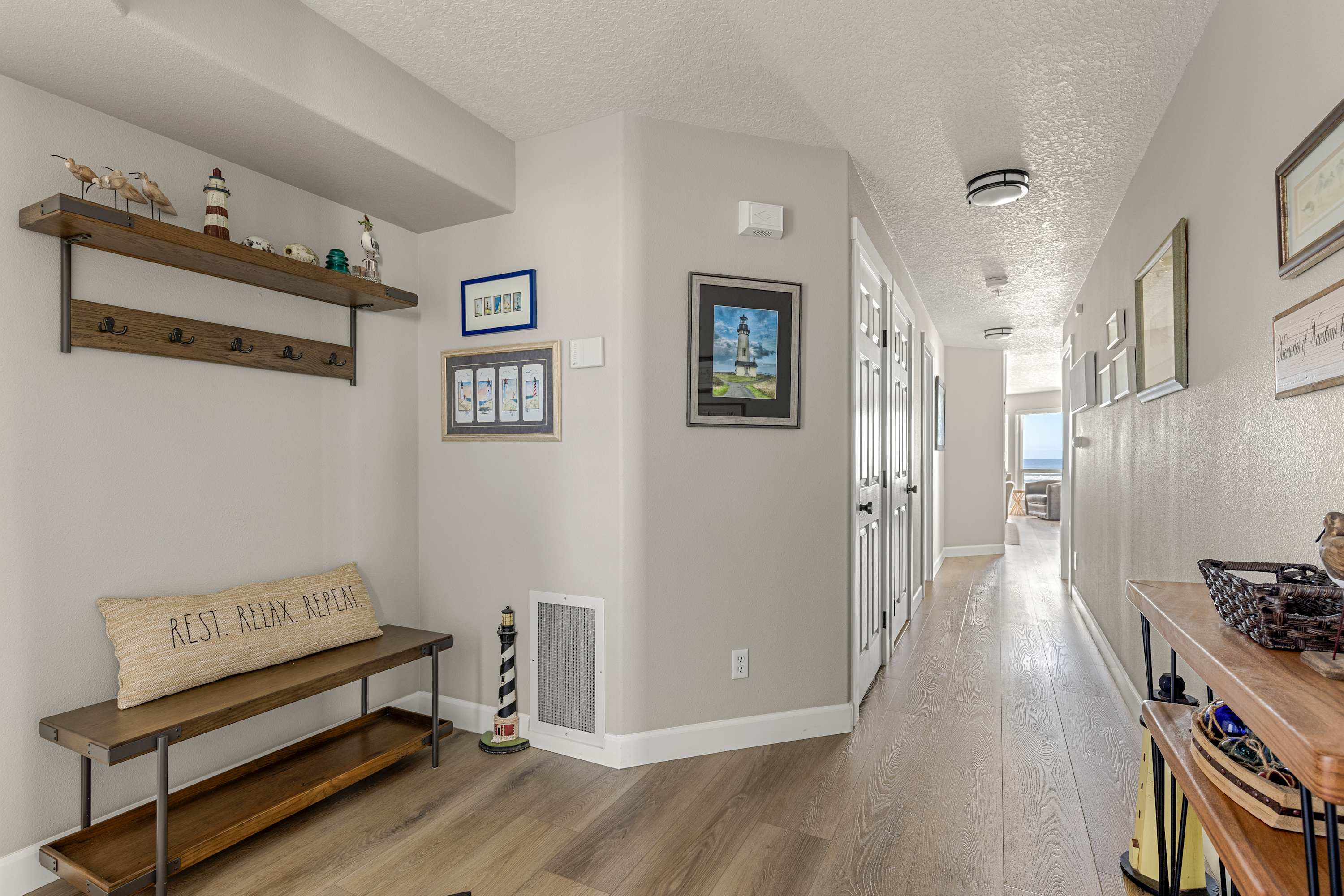 Promenade 403 - Oceanfront Oasis - Magical Views — photo 8