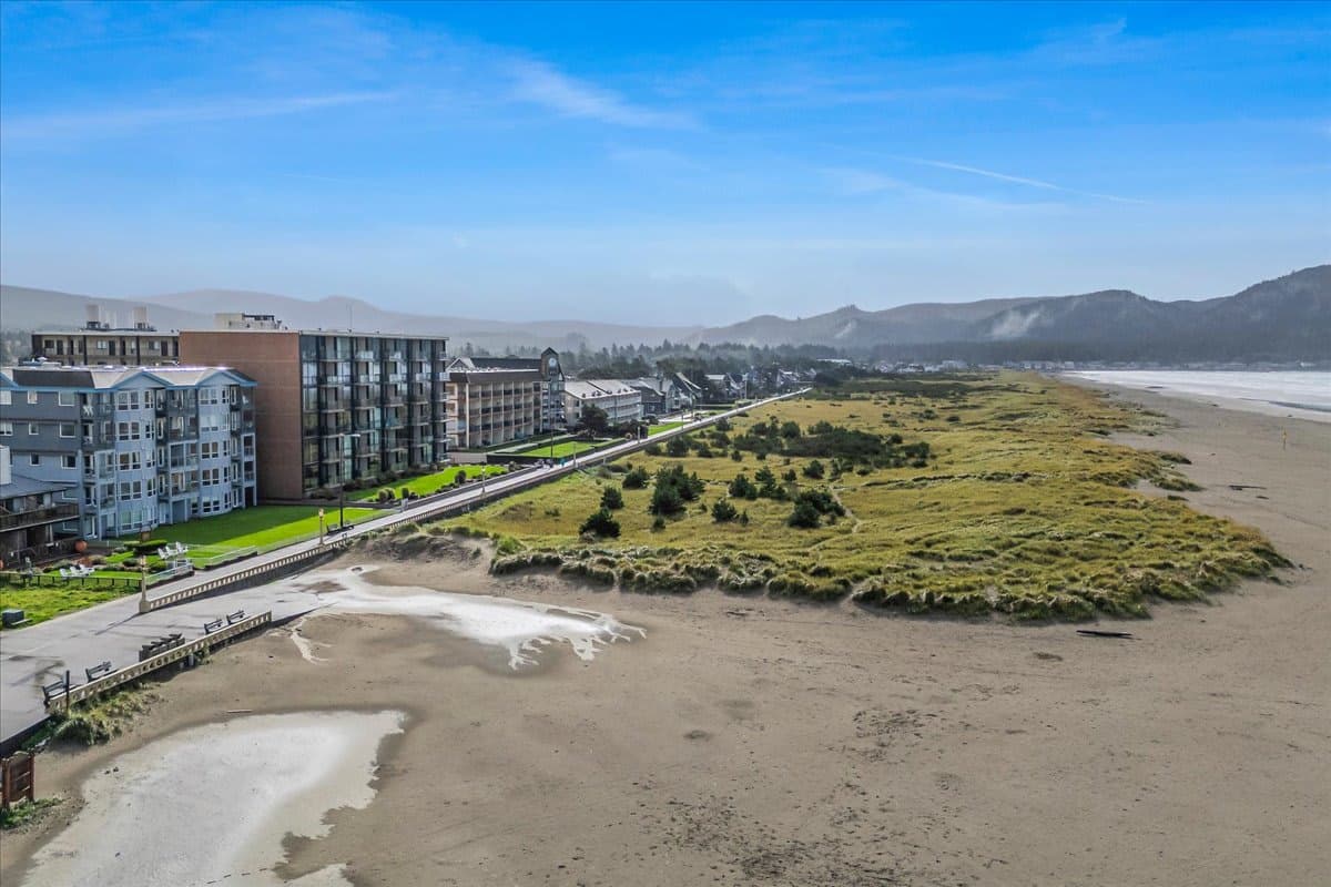 Promenade 502 - Top-Floor Oceanfront Penthouse — photo 5