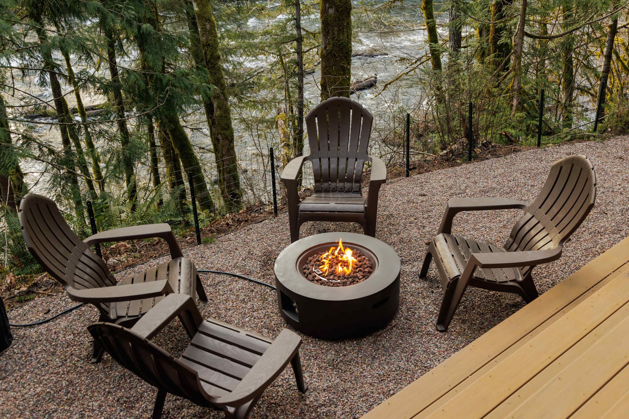 Roaring River Lodge - Modern Riverfront EV Fire Pit — photo 4