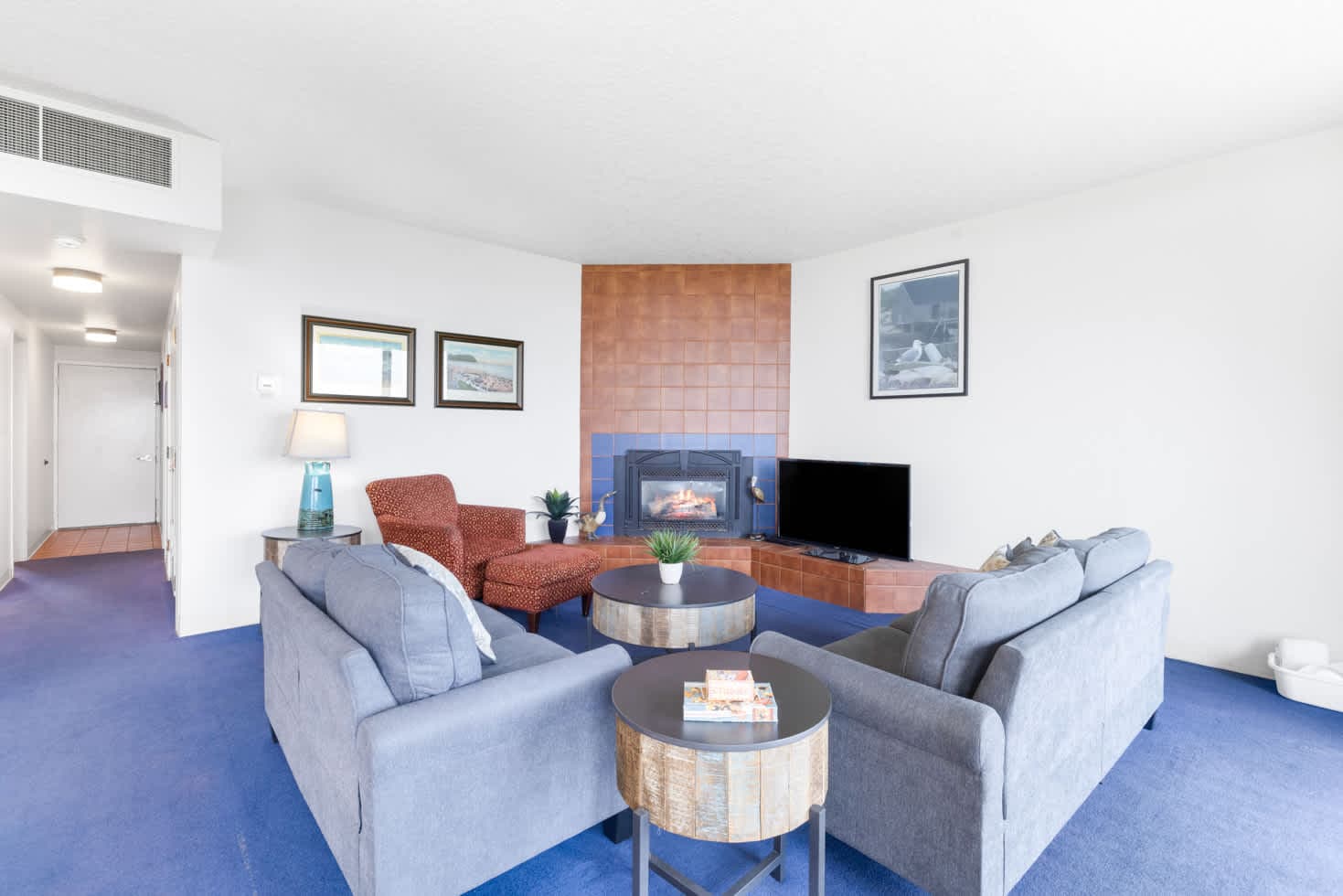 Sand & Sea (100) Retreat - Stunning Beachfront on the Prom 2BR — photo 6