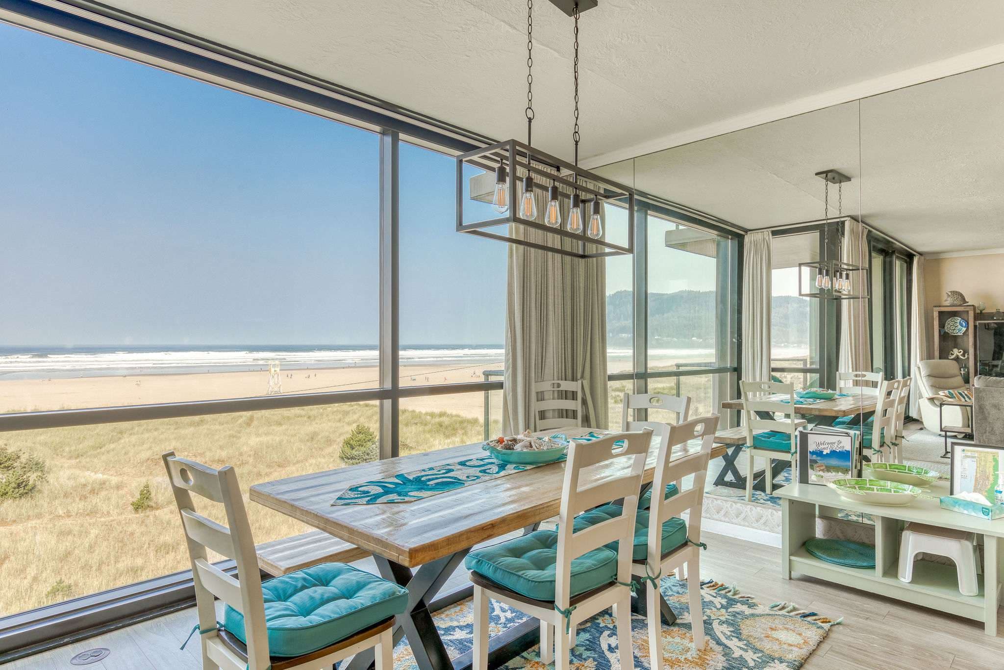 Sand & Sea (302) Wave Watcher - Beachfront Balcony — photo 4
