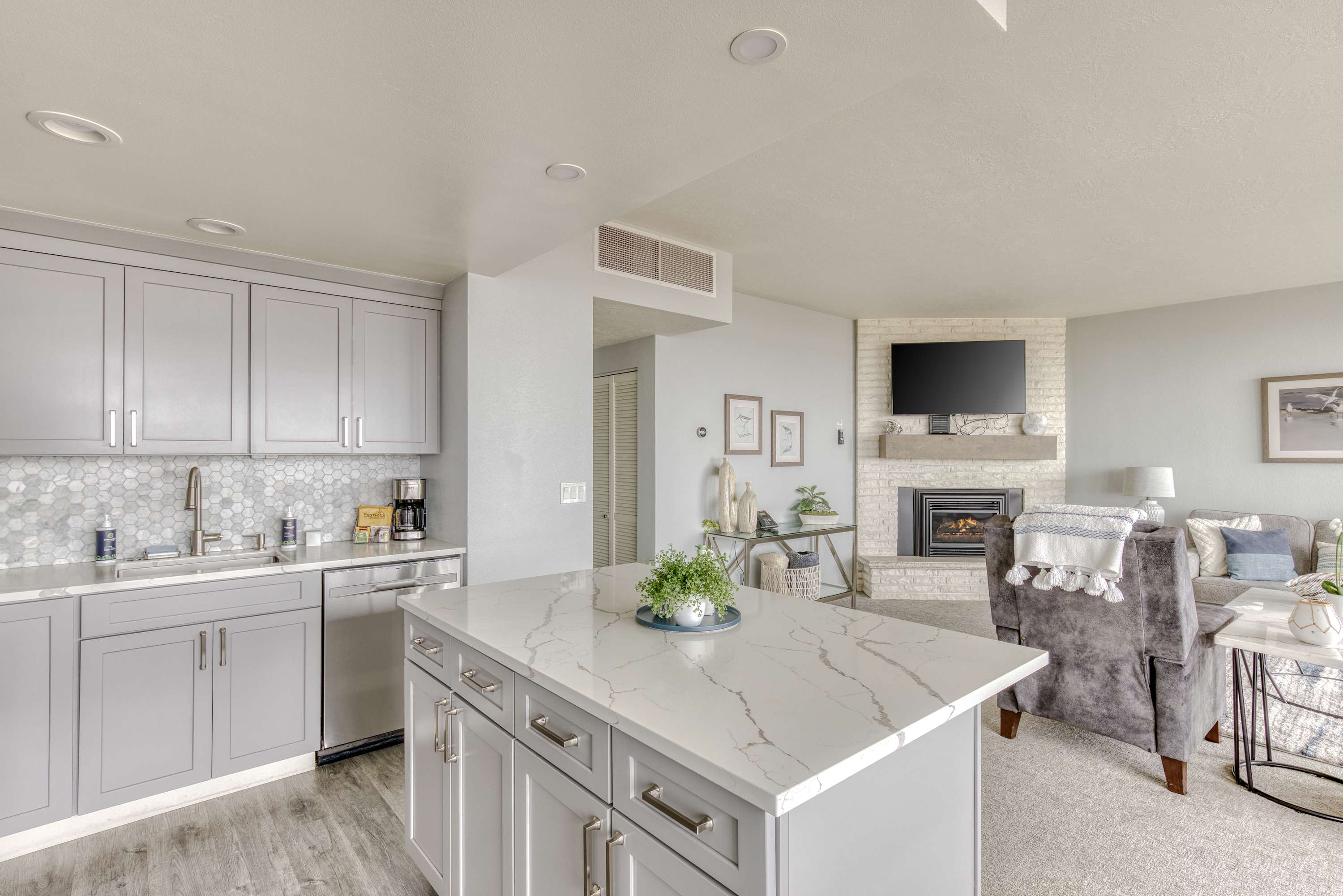 Sand & Sea (306) Sojourn - Oceanfront luxury — photo 3