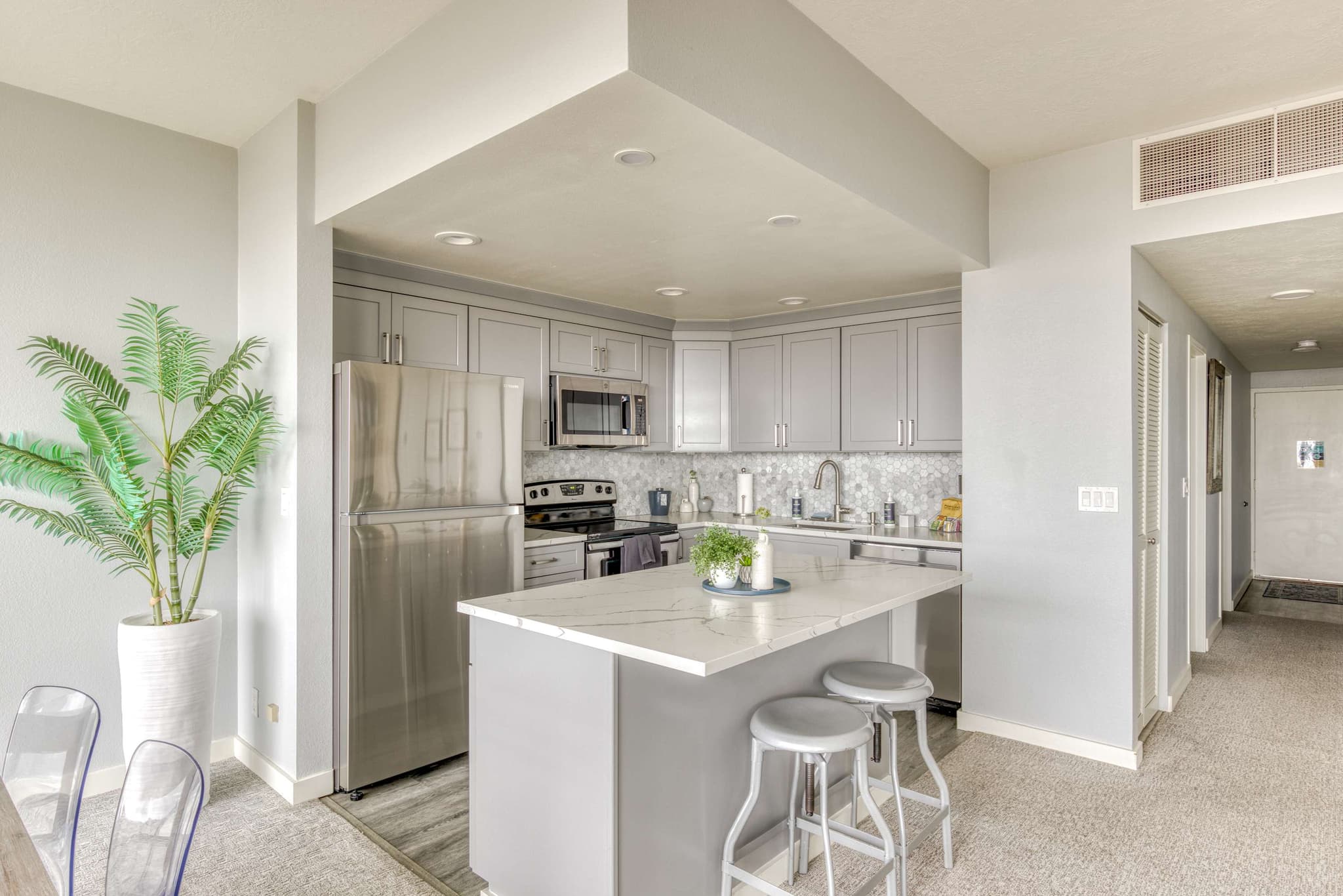 Sand & Sea (306) Sojourn - Oceanfront luxury — photo 4