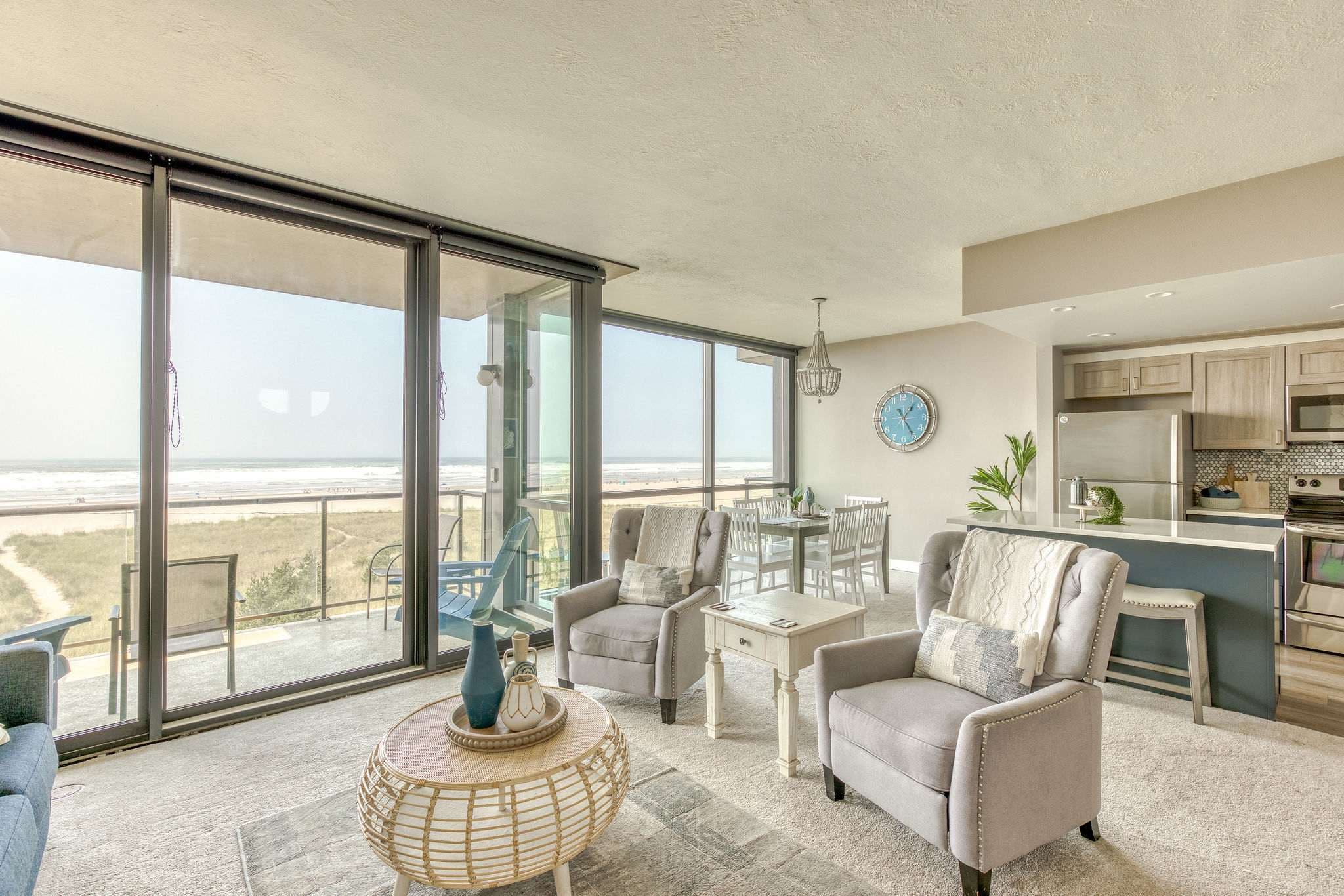 Sand & Sea (308) Just Enuf - Lux Beachfront Condo