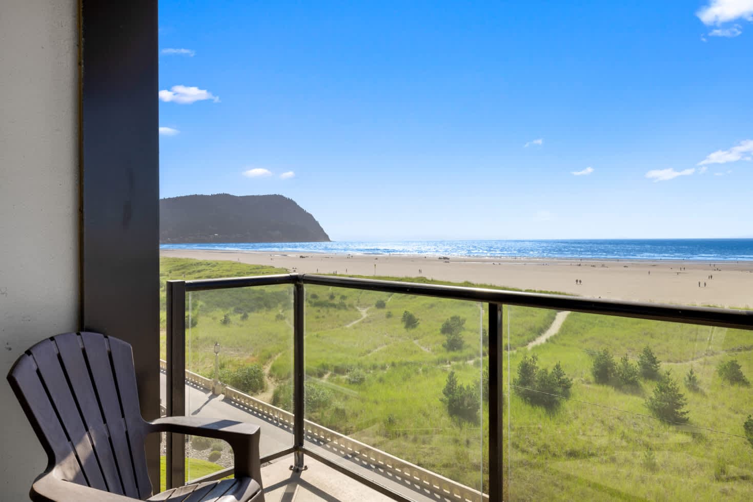 Sand & Sea (402) Water's Edge Panoramic Views — photo 2