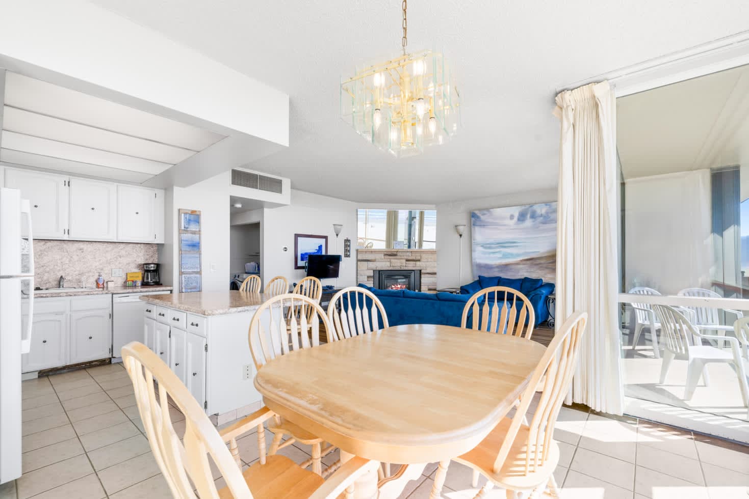 Sand & Sea (602) Beach Palette-Artsy Beachfront Dog Friendly — photo 6