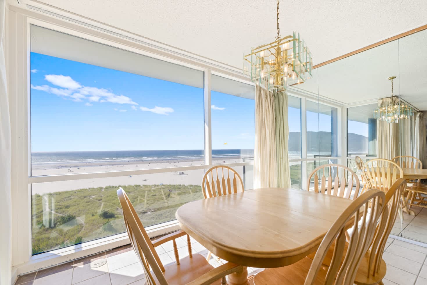 Sand & Sea (602) Beach Palette-Artsy Beachfront Dog Friendly — photo 7