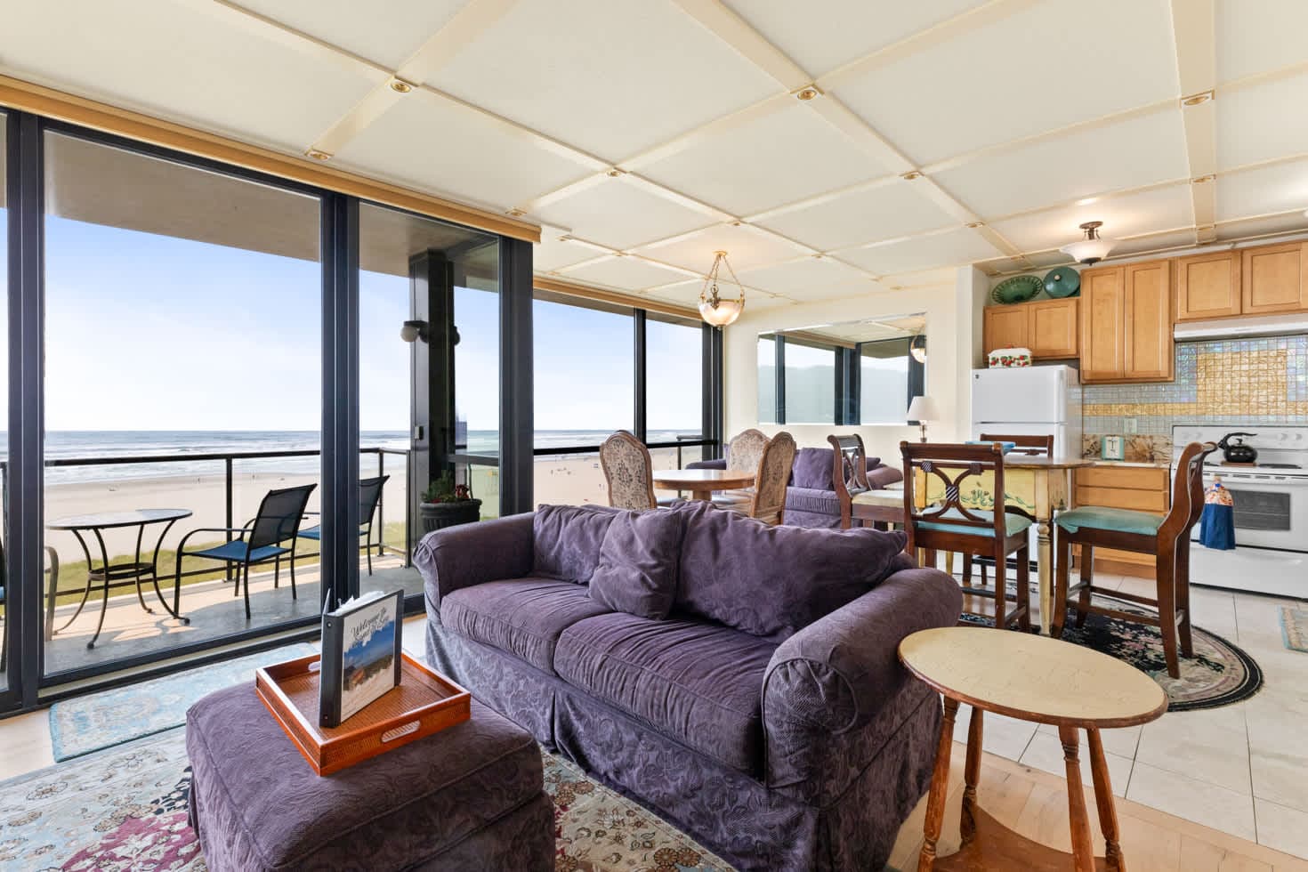 Sand & Sea (608) Penthouse Paradise: Spacious Top Floor Oceanfront — photo 2