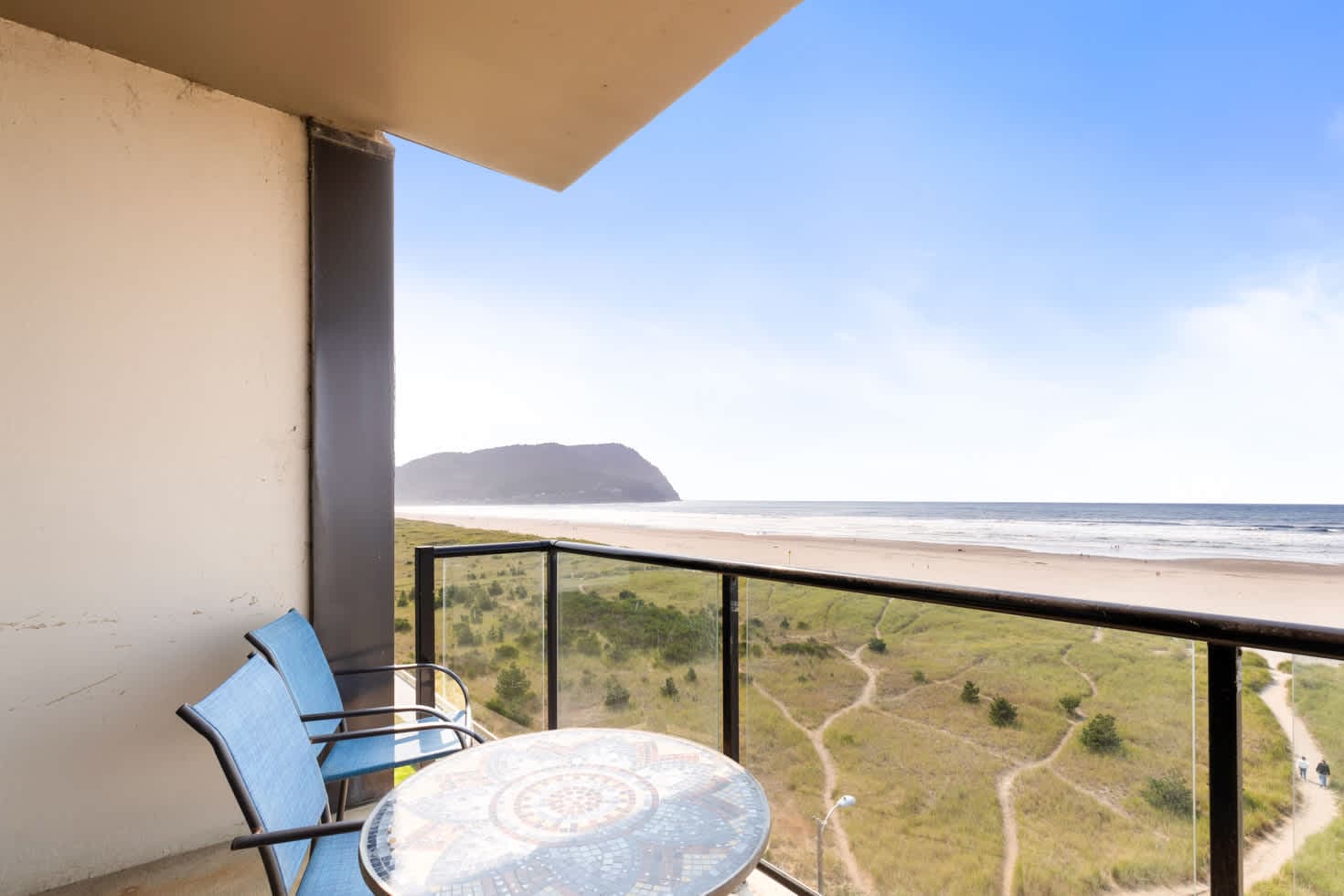 Sand & Sea (608) Penthouse Paradise: Spacious Top Floor Oceanfront — photo 2