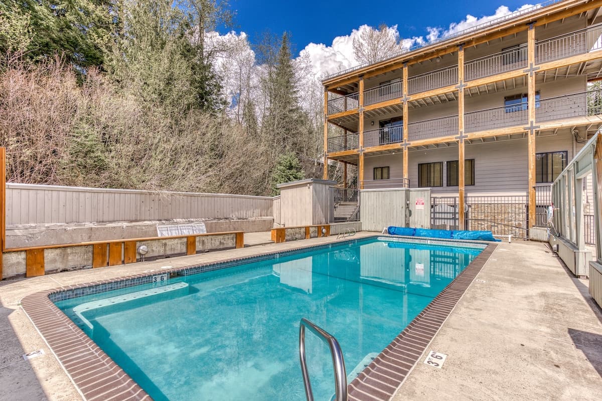Thunderhead Condo With Heated Pool & Mountain View — photo 4
