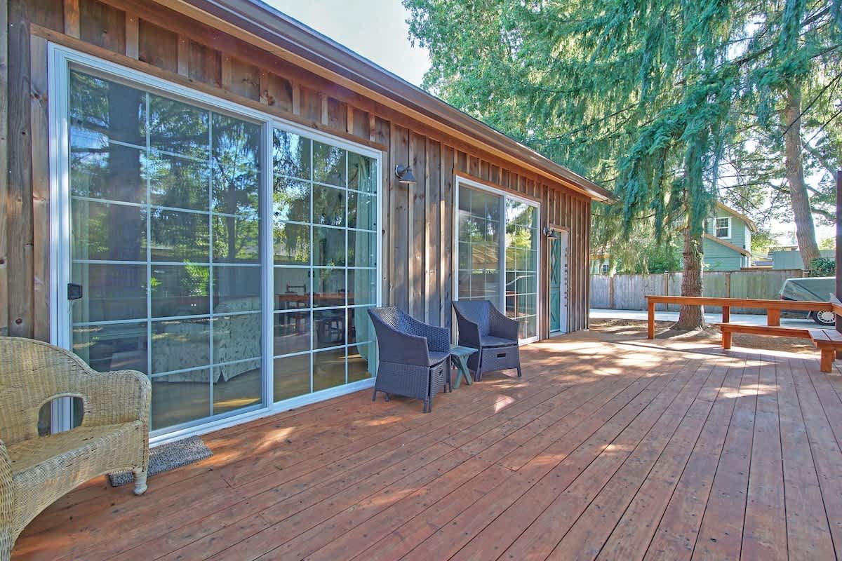 Upcycled Oasis - McMinnville Couple Monthly Stay — photo 1