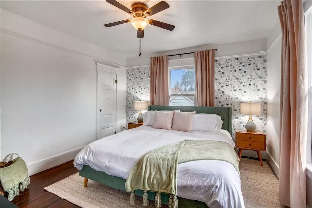 Vino e Vita Historic Pet-Friendly Home-EV Charger — photo 2